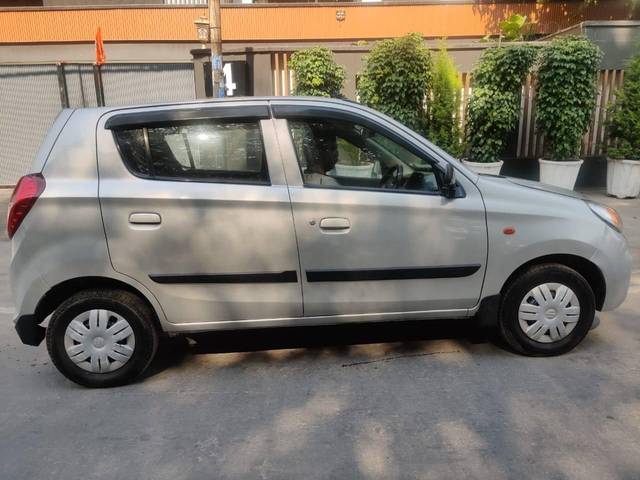 https://images10.gaadi.com/usedcar_image/4516389/original/processed_d07ee0ffb5fad0563d0143340cdce613.jpg?imwidth=6401