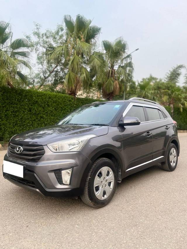 https://images10.gaadi.com/usedcar_image/4516393/original/processed_0d7bb084e53e1127f949ffd5c49500bf.jpg?imwidth=6400