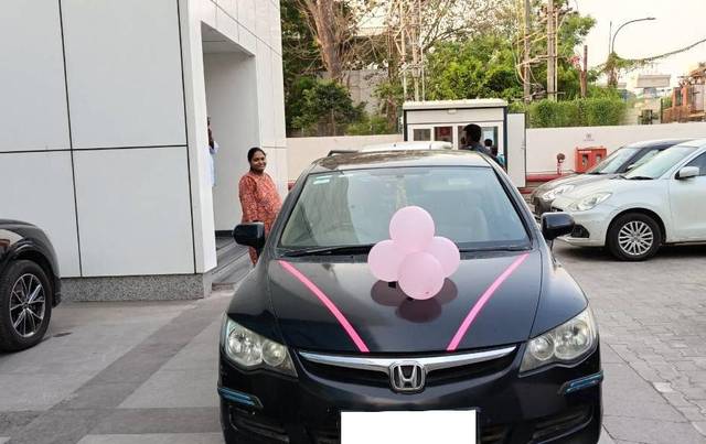 https://images10.gaadi.com/usedcar_image/4516442/original/processed_4c43d6d9-7575-44db-b5a5-c9d244295a7f.jpg?imwidth=6400