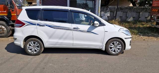 https://images10.gaadi.com/usedcar_image/4516444/original/processed_b6f410a0-1834-4e48-af12-3c11fb29522d.jpg?imwidth=6401