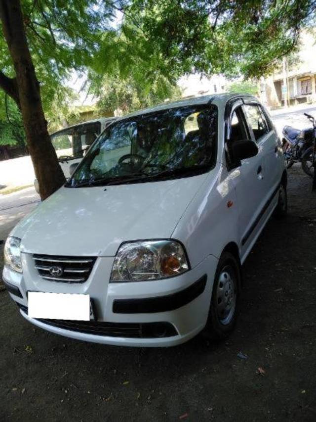 https://images10.gaadi.com/usedcar_image/4516448/original/processed_9af38e5f-7b89-4640-b747-d591795d963c.jpg?imwidth=6400