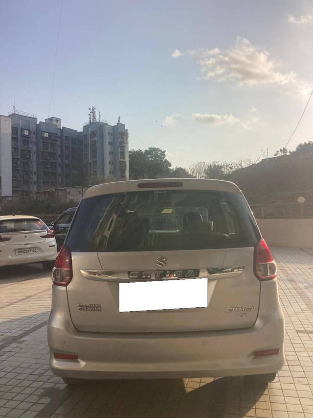 https://images10.gaadi.com/usedcar_image/4516477/original/processed_01c0673d23a0489dce04c281dc28b982.jpg?imwidth=6401