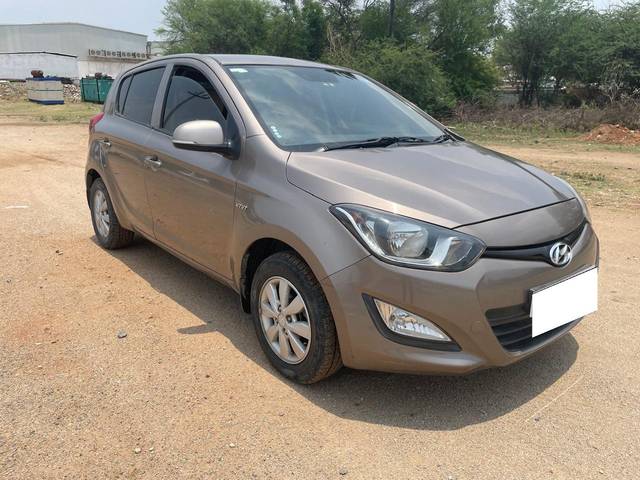 https://images10.gaadi.com/usedcar_image/4516482/original/processed_ac28151fdfb060d9bd2ce5658bb8f8bd.jpg?imwidth=6400