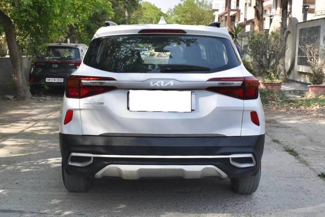 https://images10.gaadi.com/usedcar_image/4516484/original/processed_677d285937ed9e1b19b27577b1e0bb2e.jpg?imwidth=6402