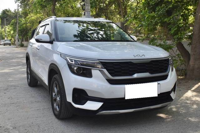 https://images10.gaadi.com/usedcar_image/4516484/original/processed_7d1858d052d728634c2157094bcf6749.jpg?imwidth=6400