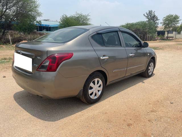 https://images10.gaadi.com/usedcar_image/4516486/original/processed_ca5a2cd430a901995047d58a1e358f50.jpg?imwidth=6402
