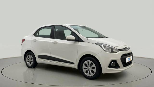https://images10.gaadi.com/usedcar_image/4516491/original/6c22dab4444beeb619b89f6918638383.jpg?imwidth=6400