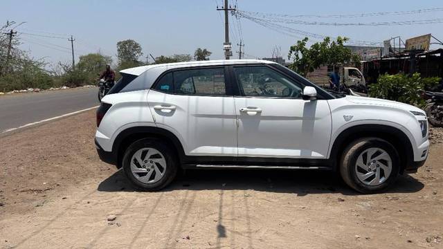 https://images10.gaadi.com/usedcar_image/4516505/original/processed_0fa03e73-0eb8-48fc-8c06-48da6bb9e7da.jpeg?imwidth=6401