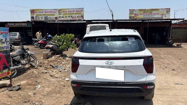 https://images10.gaadi.com/usedcar_image/4516505/original/processed_d9a0ea54-8dee-4d37-9613-a63437b514cc.jpeg?imwidth=6402