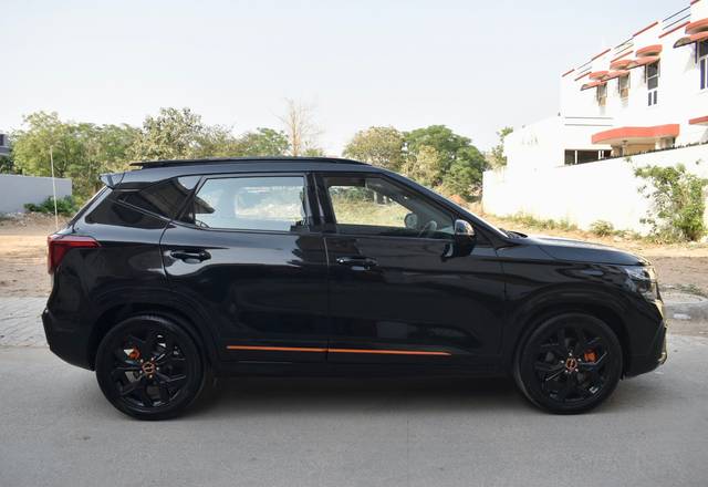 https://images10.gaadi.com/usedcar_image/4516511/original/ad5e692dcccdaa88c42ea77c51b46620.jpg?imwidth=6401