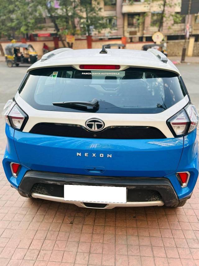 https://images10.gaadi.com/usedcar_image/4516521/original/processed_15b5575b9adad4e27dc2095c4ea04282.jpg?imwidth=6402