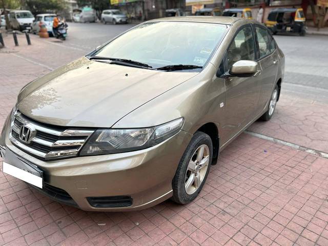 https://images10.gaadi.com/usedcar_image/4516528/original/processed_1ba6dc4afd2c9b56a99445085158882b.jpg?imwidth=6400