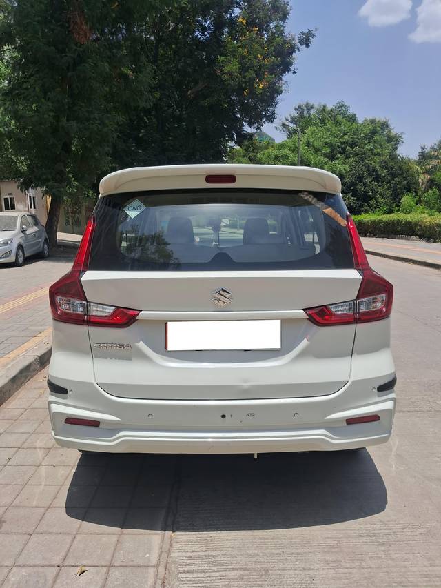 https://images10.gaadi.com/usedcar_image/4516562/original/processed_d9bfbfa7b4b4f8c817f9c46acd077e09.jpg?imwidth=6402
