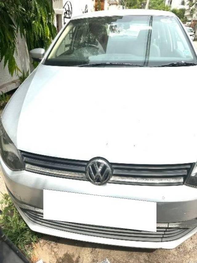 https://images10.gaadi.com/usedcar_image/4516568/original/processed_fcf93e24-5c7a-4932-9363-9d388399731e.jpeg?imwidth=6400