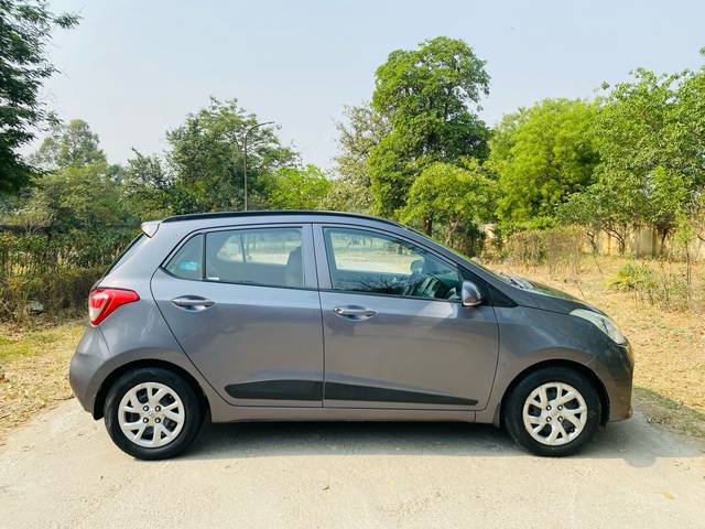 https://images10.gaadi.com/usedcar_image/4516572/original/07175042a7ef79449f14c84b81ab527d.jpg?imwidth=6401