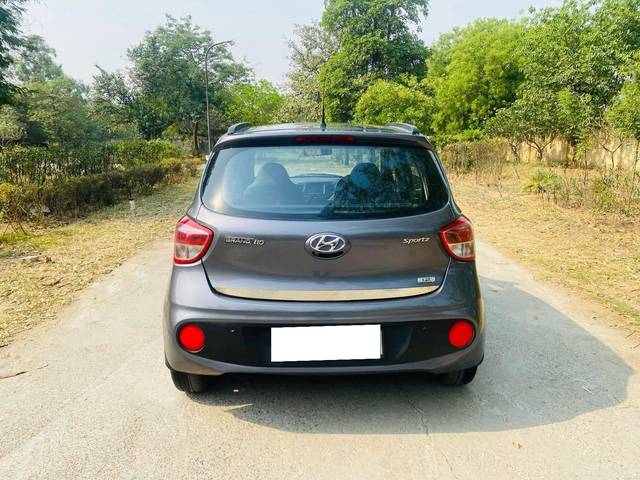 https://images10.gaadi.com/usedcar_image/4516572/original/processed_fd18fb4513b1474cc3c14fb8e2a56dca.jpg?imwidth=6402