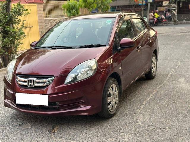 https://images10.gaadi.com/usedcar_image/4516582/original/processed_fd2d0c7681e1c35740d354e8ec798924.jpg?imwidth=6400