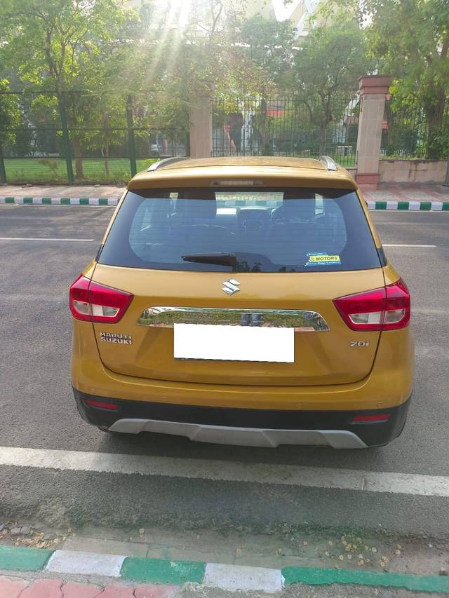 https://images10.gaadi.com/usedcar_image/4516593/original/processed_edc39ef916d99a34ae9fd24d26bef25c.jpeg?imwidth=6402