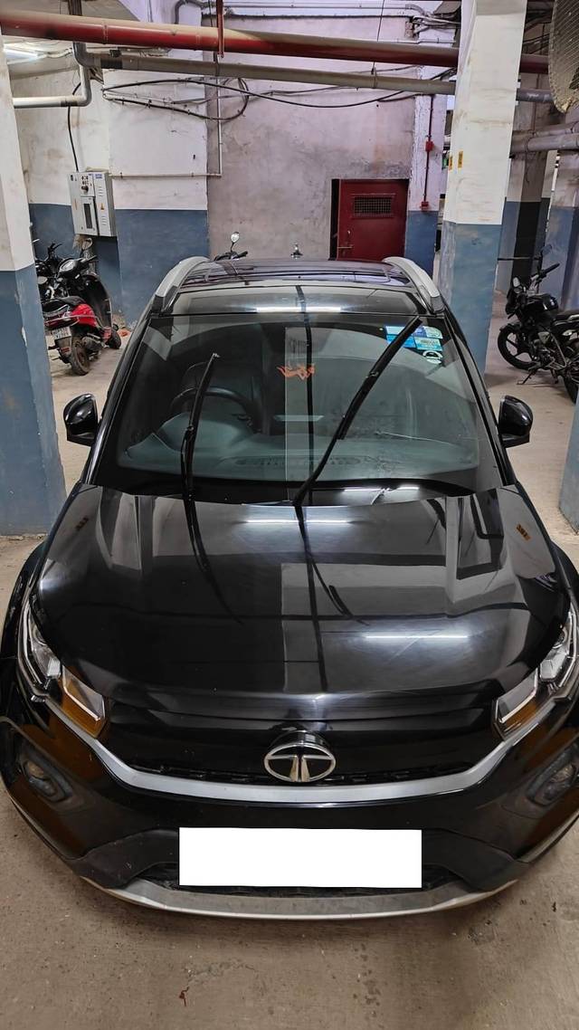 https://images10.gaadi.com/usedcar_image/4516674/original/processed_bf84b5a5-e35e-42b9-8dd8-e201f2d1e654.jpg?imwidth=6401