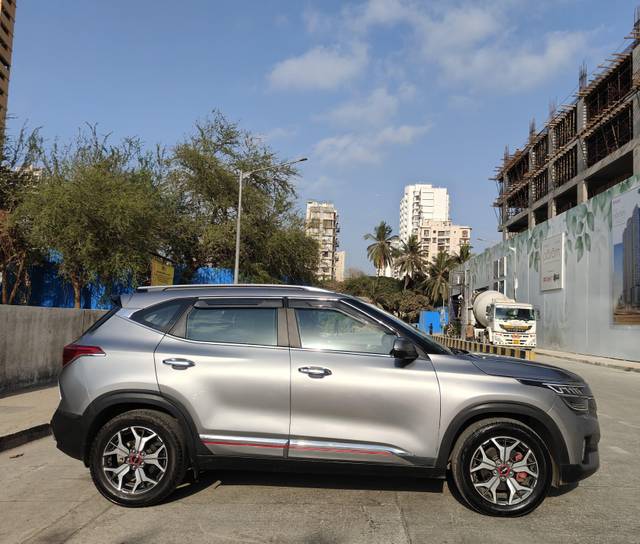 https://images10.gaadi.com/usedcar_image/4516696/original/processed_60f5c2e0245ba369d60735f0395e829a.jpg?imwidth=6401
