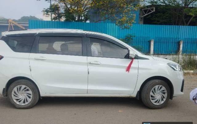 https://images10.gaadi.com/usedcar_image/4516715/original/processed_processed_383650c7-2755-482a-bd4b-477da0a9f785.jpg?imwidth=6400