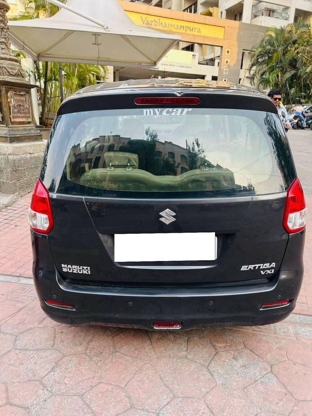 https://images10.gaadi.com/usedcar_image/4516727/original/processed_4eb9ce9195920a4d9ba2cd08ee01895a.jpg?imwidth=6401
