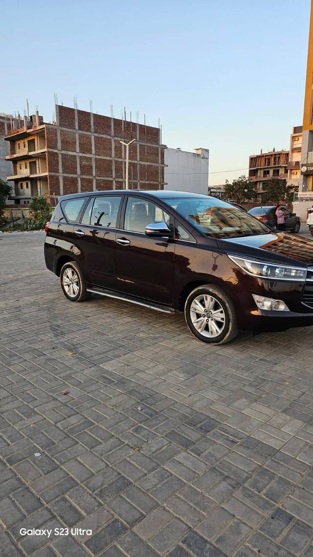 https://images10.gaadi.com/usedcar_image/4516737/original/processed_c5d312c71381d6d10254a62f64dbad89.jpeg?imwidth=6401