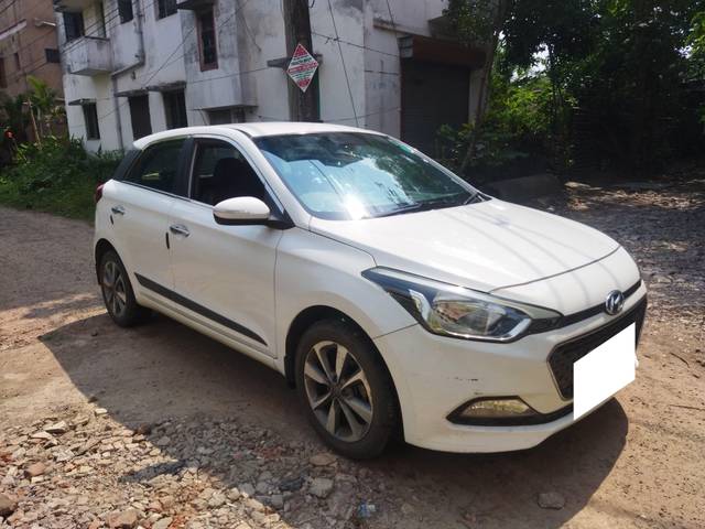 https://images10.gaadi.com/usedcar_image/4516749/original/processed_1fef1c5d2e5d0b641d38e63914551671.jpg?imwidth=6400