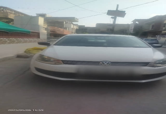 https://images10.gaadi.com/usedcar_image/4516765/original/e3822568-9fa6-4f28-bb18-ecc72c868c5d.?imwidth=6400