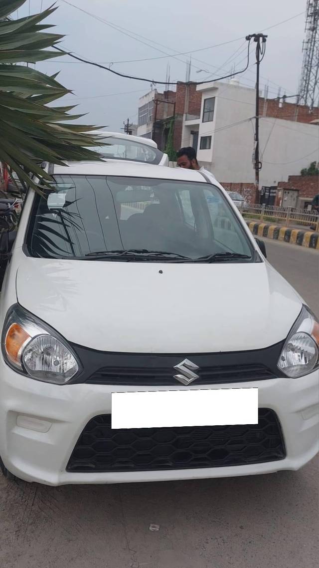 https://images10.gaadi.com/usedcar_image/4516780/original/processed_b4ffed483bf97f25d9f3680fc8d9920a.jpg?imwidth=6401