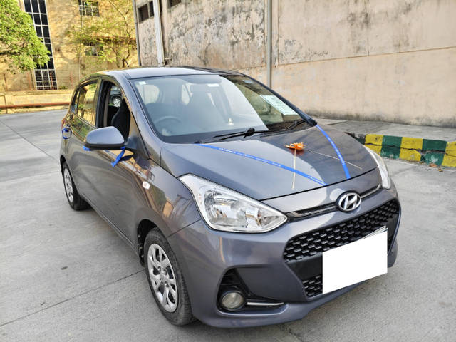 https://images10.gaadi.com/usedcar_image/4516782/original/ec6bb0d3a7f64ac2a099b46f7cb26f82.png?imwidth=6400