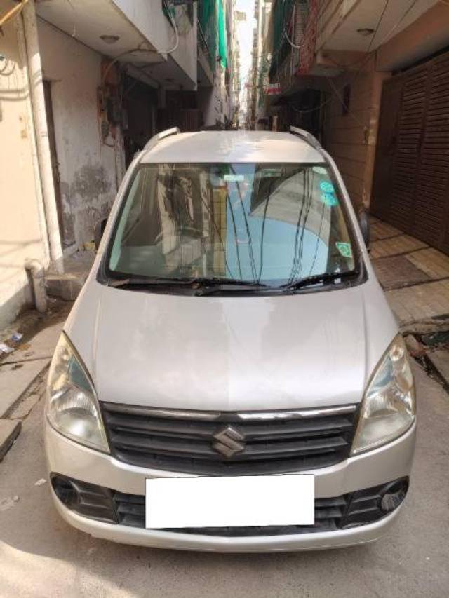 https://images10.gaadi.com/usedcar_image/4516793/original/processed_ad620ca0-6bf9-4220-9857-0d44f0ba2e66.jpg?imwidth=6402