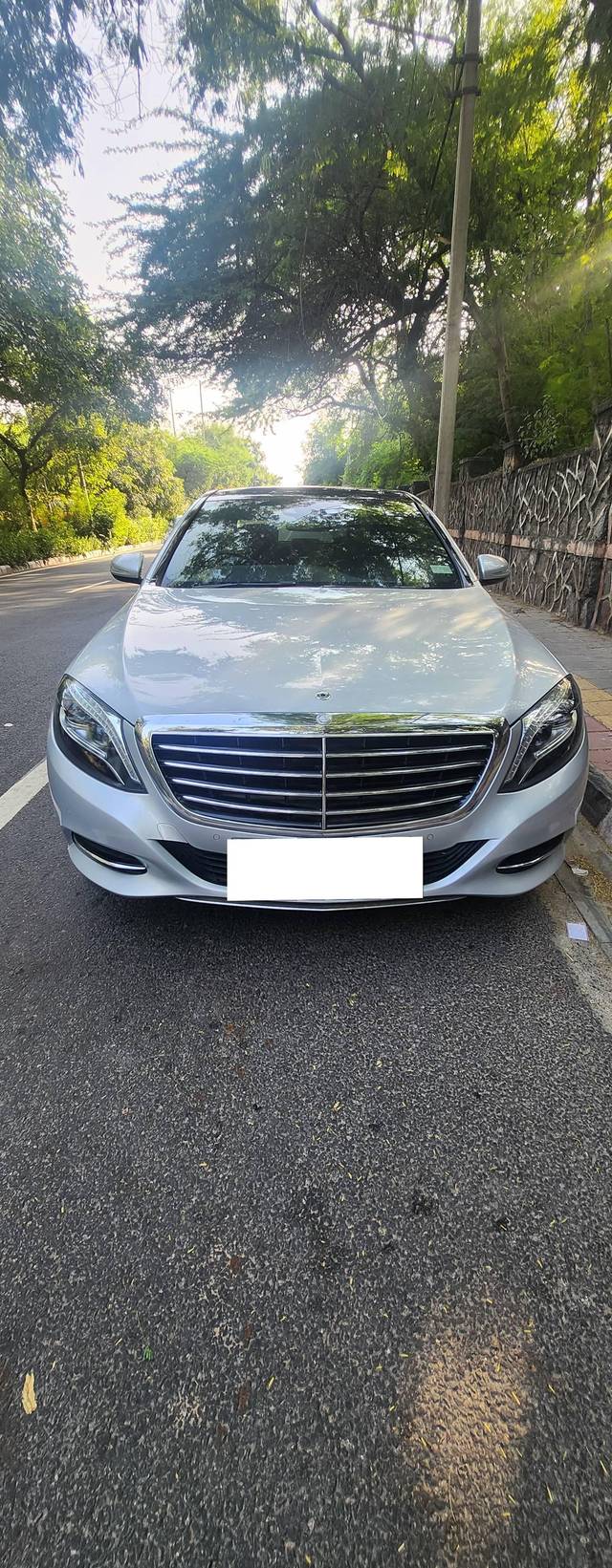 https://images10.gaadi.com/usedcar_image/4516794/original/processed_9969b67be370824463819e73699b7158.jpg?imwidth=6402