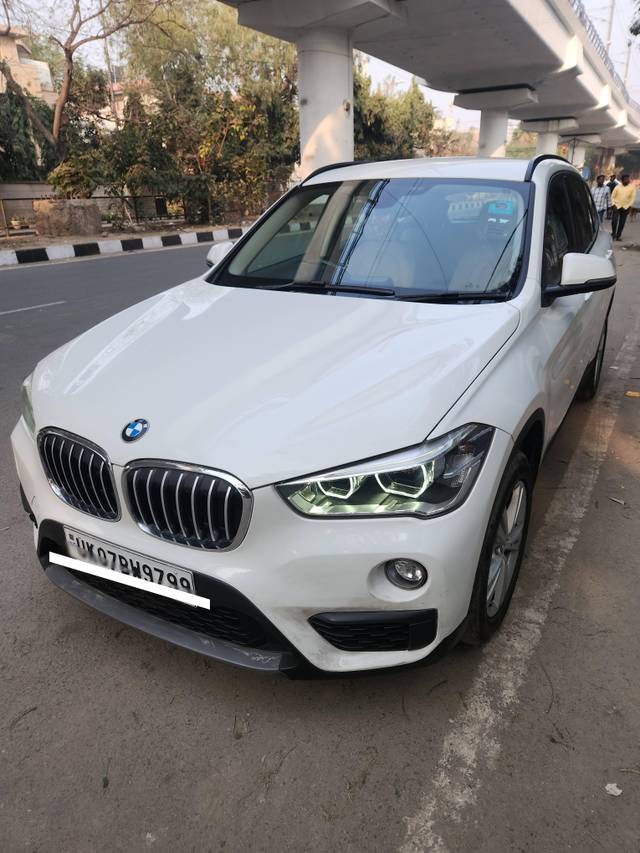 https://images10.gaadi.com/usedcar_image/4516805/original/processed_66e6d68de4f7711659d76b2cc74d6389.jpg?imwidth=6400