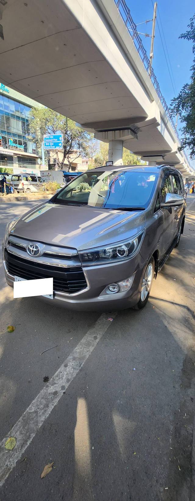 https://images10.gaadi.com/usedcar_image/4516811/original/processed_35ff7ee4be25a6024ef001b080247f03.jpg?imwidth=6402