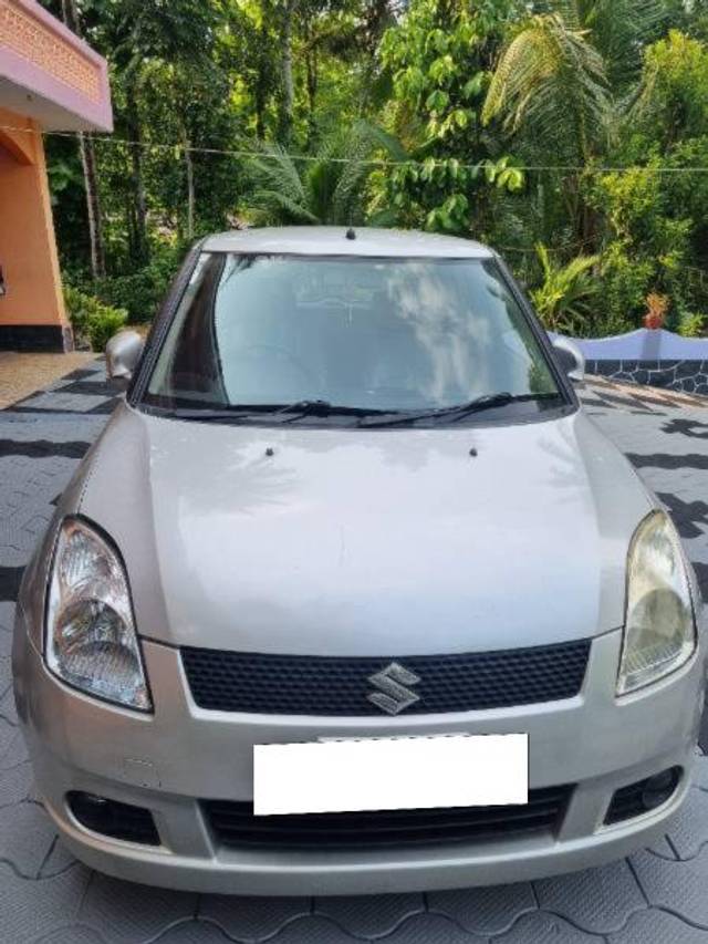 https://images10.gaadi.com/usedcar_image/4516818/original/processed_829a3199-1703-44db-be4a-554d8906608f.jpg?imwidth=6400