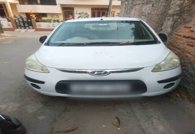https://images10.gaadi.com/usedcar_image/4516827/original/f07d263e-a071-4581-9a50-8719597701ef.?imwidth=6400