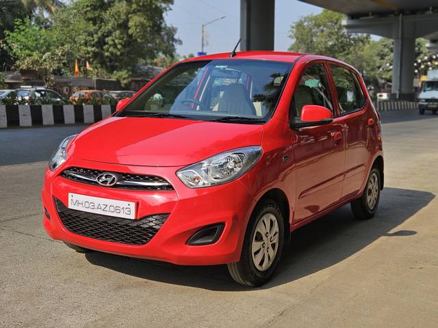 https://images10.gaadi.com/usedcar_image/4516831/original/f4880265a0646f7a32f03db19ef66574.jpg?imwidth=6402