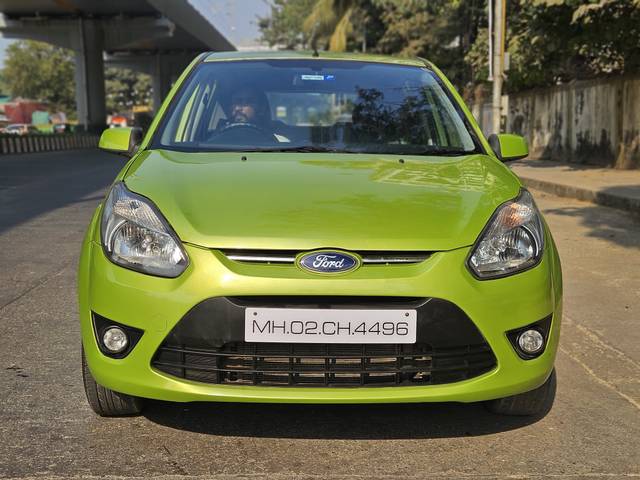 https://images10.gaadi.com/usedcar_image/4516837/original/05abb727997dcba13d60bcce5f9ecdb1.jpg?imwidth=6400
