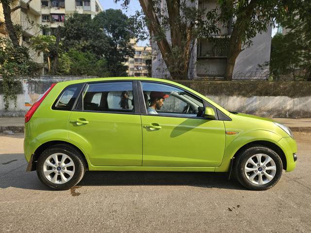https://images10.gaadi.com/usedcar_image/4516837/original/5ef7fa399ebfdafde54735179a2bc1a1.jpg?imwidth=6402