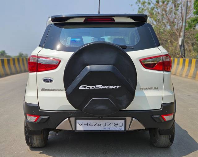 https://images10.gaadi.com/usedcar_image/4516851/original/39d4951a9d6591130eb010c2d4a2d7f7.jpg?imwidth=6401
