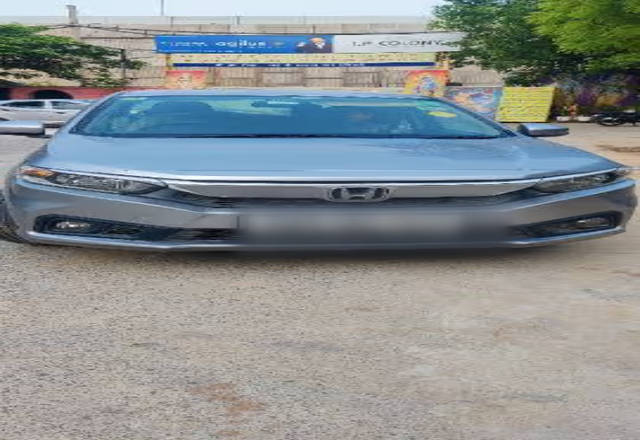 https://images10.gaadi.com/usedcar_image/4516854/original/fbab3ba6-7606-4477-99eb-24abccfab29f.?imwidth=6400