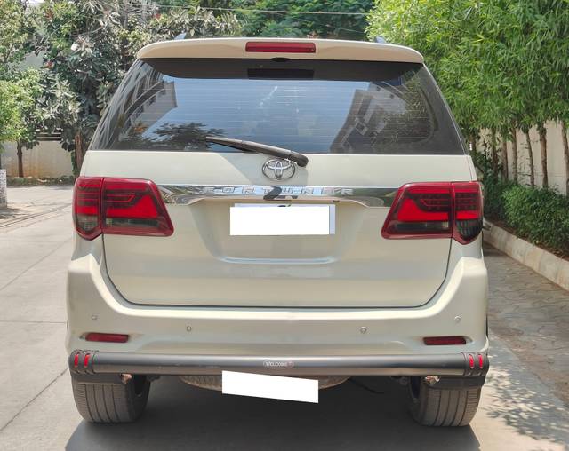 https://images10.gaadi.com/usedcar_image/4516904/original/processed_42f114fad7c43d0b015244d61ebb5403.jpg?imwidth=6402