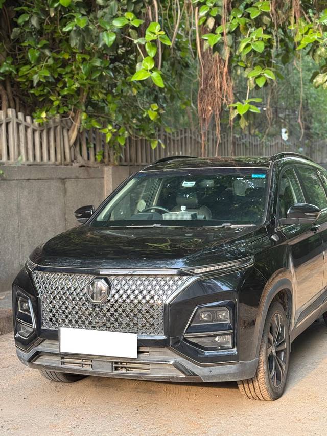 https://images10.gaadi.com/usedcar_image/4516905/original/processed_118a2143c79168b016b55d7729abf239.jpg?imwidth=6402