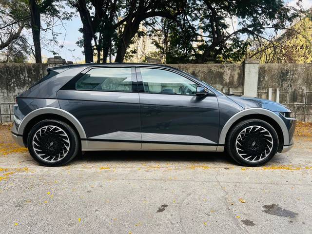 https://images10.gaadi.com/usedcar_image/4516912/original/58593a2c30e7d0a4510c12079fd0fa7e.jpg?imwidth=6402