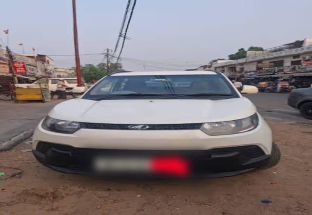 https://images10.gaadi.com/usedcar_image/4516918/original/96b6daa7-755c-432c-91fd-c544c719240e.?imwidth=6400