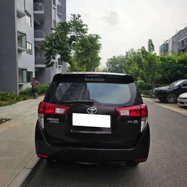 https://images10.gaadi.com/usedcar_image/4516930/original/processed_07f36eb3-73bf-4a9a-9169-5f3ca5a82640.jpg?imwidth=6401