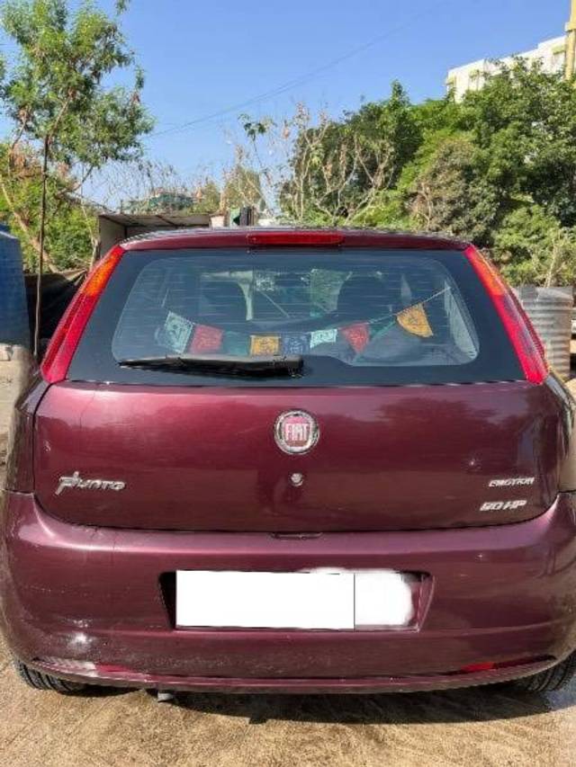 https://images10.gaadi.com/usedcar_image/4516937/original/processed_ad3c41e2-54e1-43c8-a5e4-1c5223744870.jpeg?imwidth=6401
