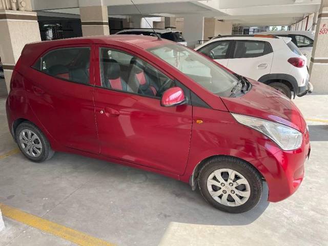 https://images10.gaadi.com/usedcar_image/4516942/original/processed_92eb7467-0994-415b-aec2-49e388d9bd7d.jpg?imwidth=6400
