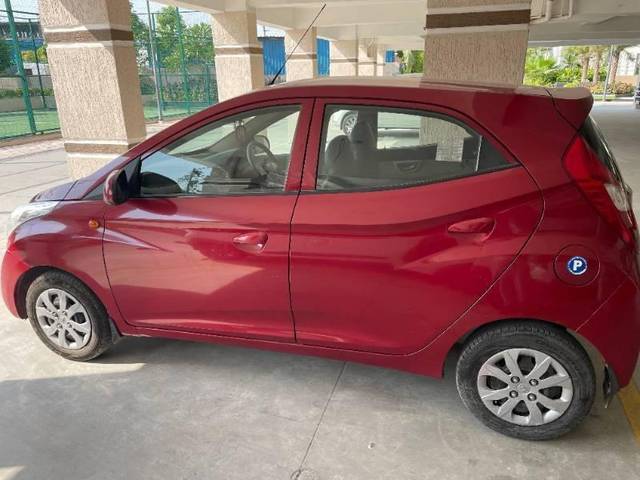 https://images10.gaadi.com/usedcar_image/4516942/original/processed_dcd504d7-e3a3-4312-9d12-fb9bacc67f51.jpg?imwidth=6402